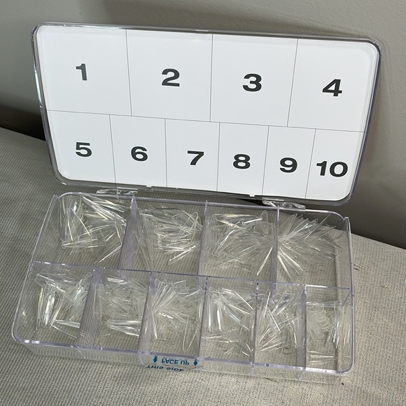 Light Elegance Professional Clear Stiletto Nail Tip Kit - Picture 4 of 5